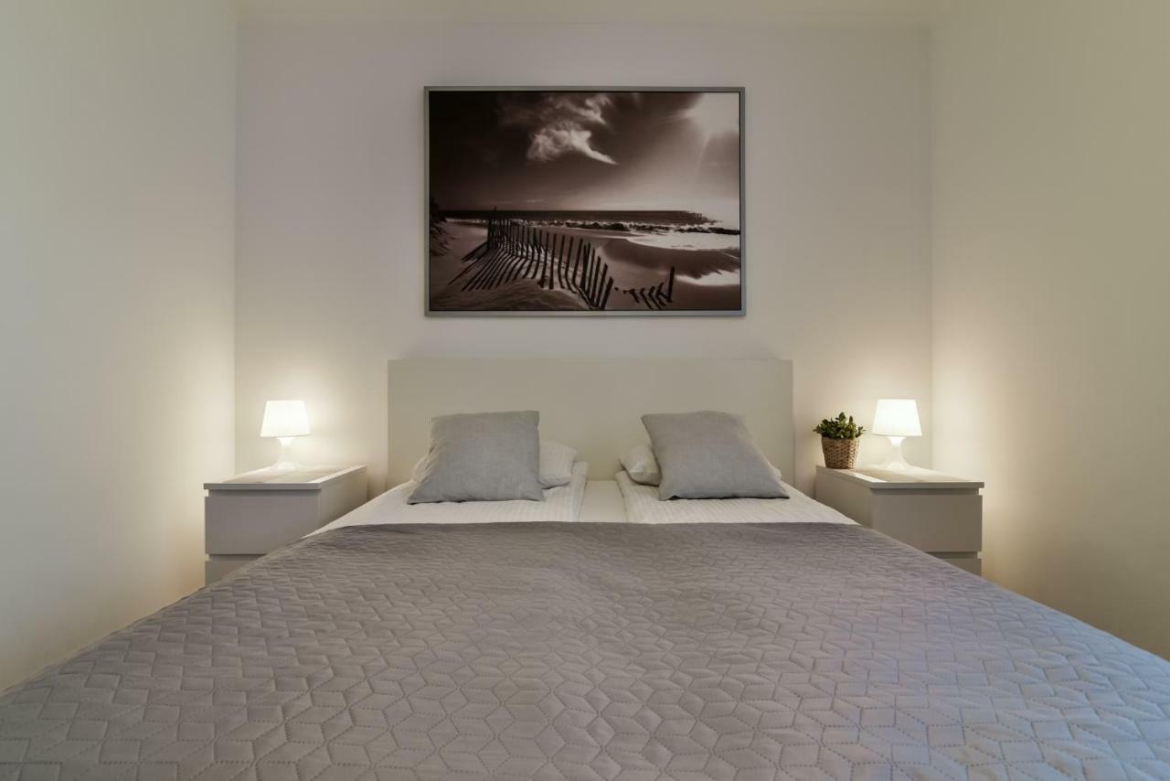 Ltc Apartments Malczewskiego Centrum Gdańsk Exteriör bild