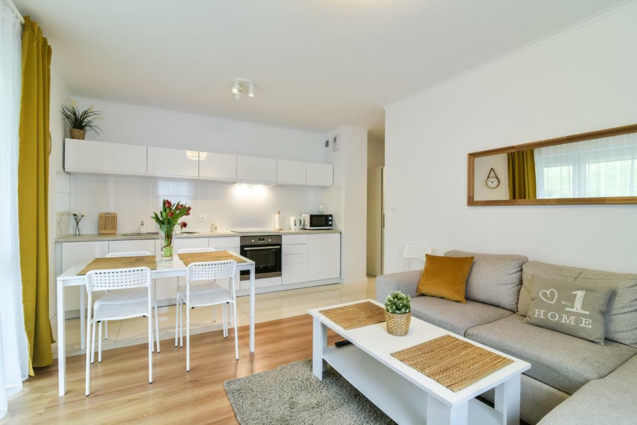 Ltc Apartments Malczewskiego Centrum Gdańsk Exteriör bild
