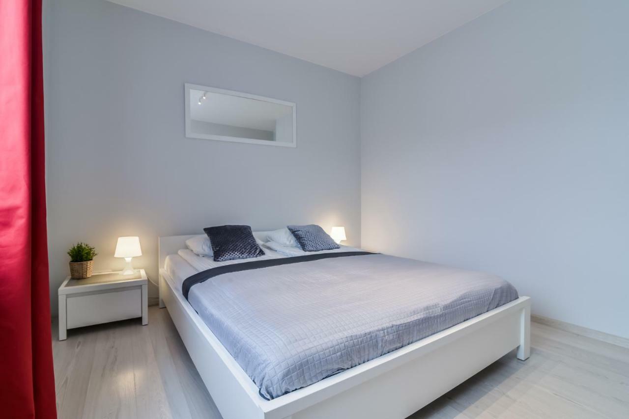 Ltc Apartments Malczewskiego Centrum Gdańsk Exteriör bild