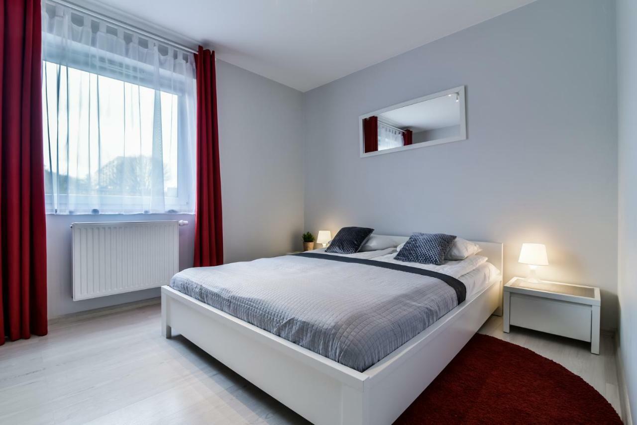 Ltc Apartments Malczewskiego Centrum Gdańsk Exteriör bild