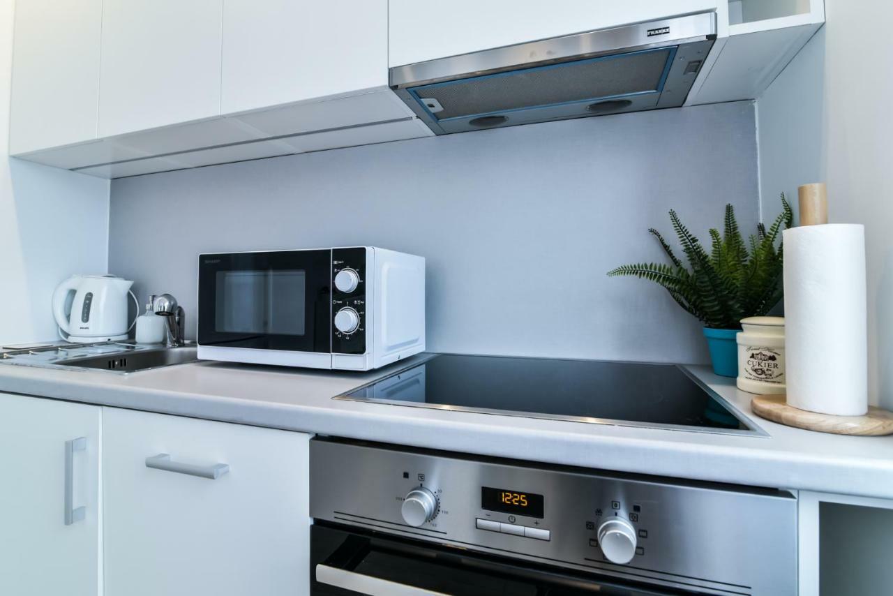 Ltc Apartments Malczewskiego Centrum Gdańsk Exteriör bild