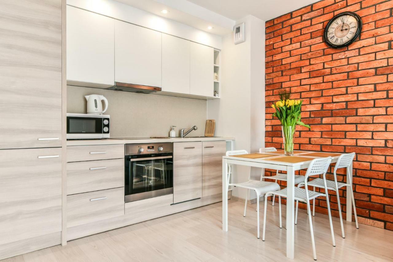 Ltc Apartments Malczewskiego Centrum Gdańsk Exteriör bild