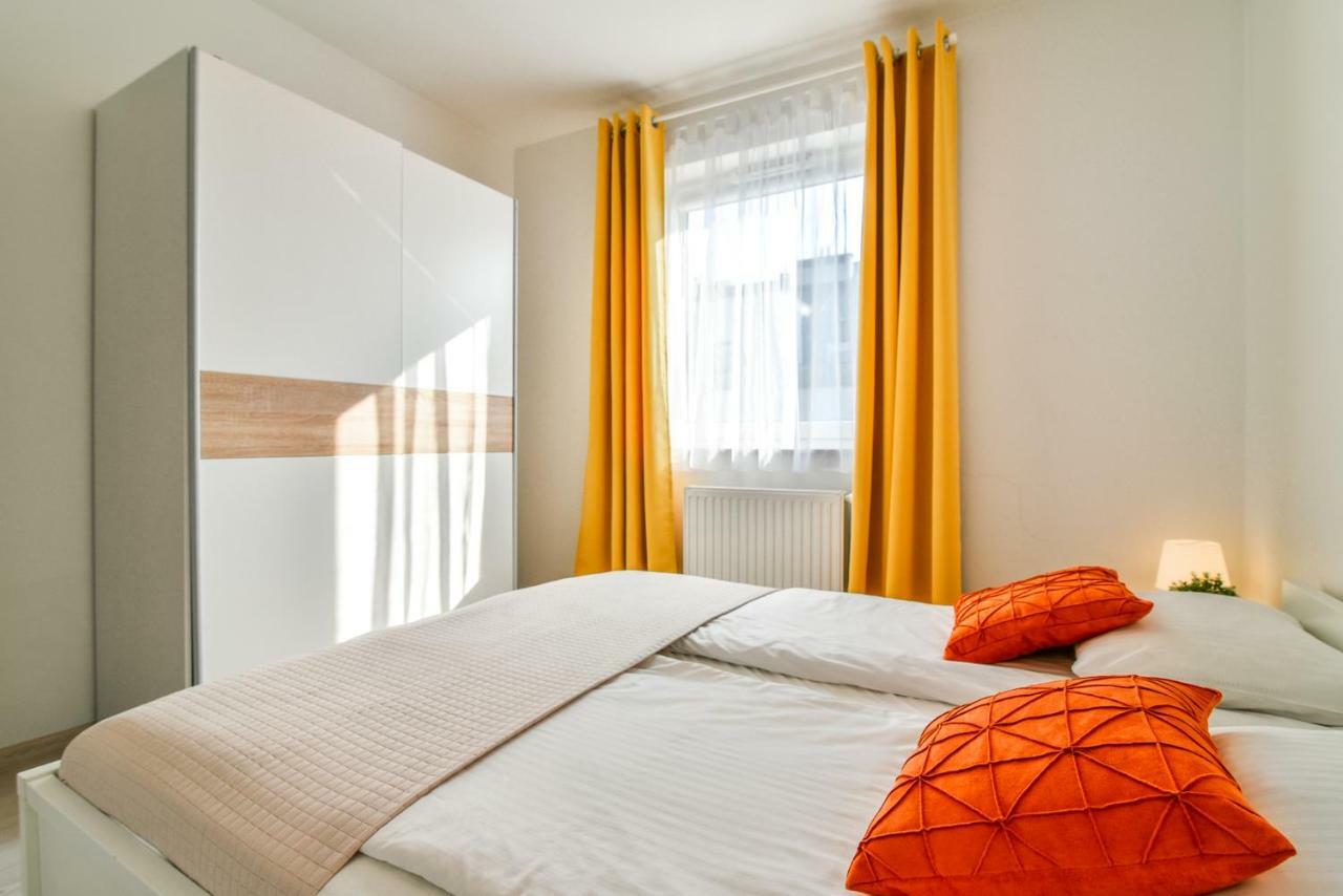 Ltc Apartments Malczewskiego Centrum Gdańsk Exteriör bild